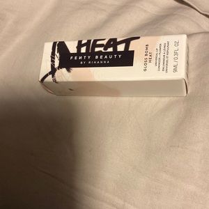 FENTY GLOSS BOMB HEAT UNIVERSAL LIP LUMINIZER + PLUMPER, HOT CHOCOLIT HEAT. NEW!
